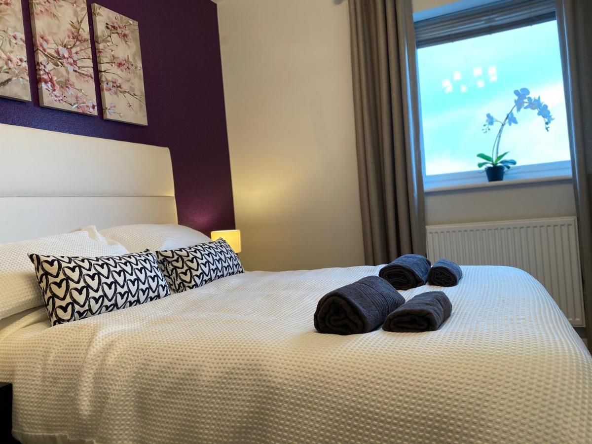 Stunning Sea Views, Luxury Apartment Beaches & Restaurants Are A Short Walk Away New Quay Buitenkant foto