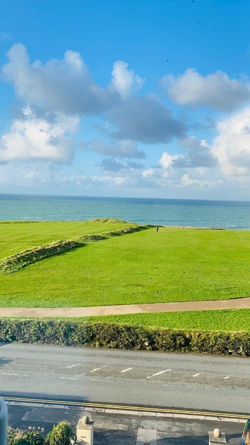Stunning Sea Views, Luxury Apartment Beaches & Restaurants Are A Short Walk Away New Quay Buitenkant foto