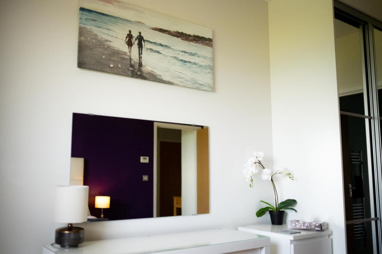 Stunning Sea Views, Luxury Apartment Beaches & Restaurants Are A Short Walk Away New Quay Buitenkant foto